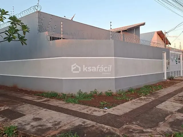 Casa com 180m² 3 quartos e 2 banheiros, à venda, no bairro Vila Almeida em Campo Grande