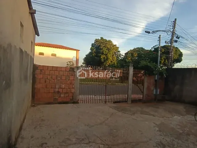 Casa com 252m² 2 quartos e 1 banheiro, à venda, no bairro Jardim Presidente em Campo Grande