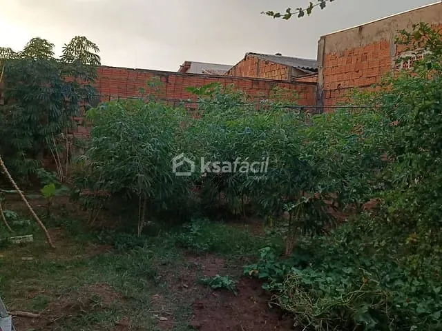 Casa com 252m² 2 quartos e 1 banheiro, à venda, no bairro Jardim Presidente em Campo Grande
