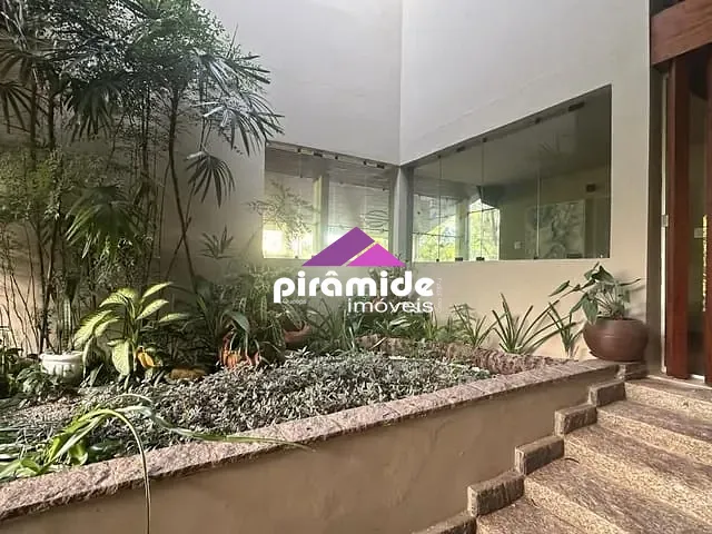 Casa com 4300m² 4 quartos e 6 banheiros, à venda, no bairro Bosque dos Eucaliptos em São José dos Campos