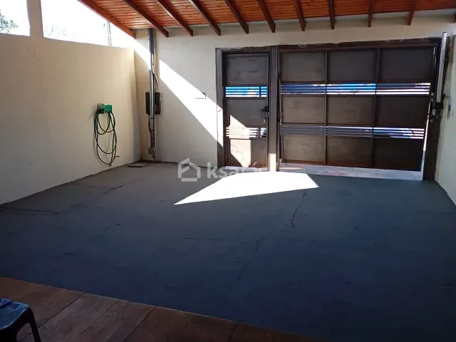 Casa com 110m² 2 quartos e 2 banheiros, para alugar, no bairro Jardim Centro Oeste em Campo Grande