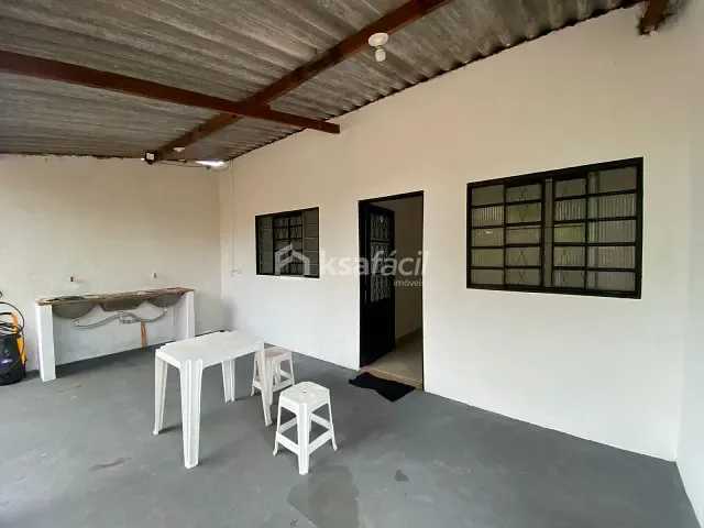 Casa com 100m² 2 quartos e 1 banheiro, para alugar, no bairro Vila Cidade Morena em Campo Grande