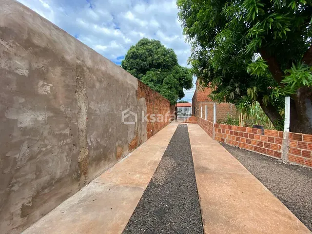 Casa com 100m² 2 quartos e 1 banheiro, para alugar, no bairro Vila Cidade Morena em Campo Grande