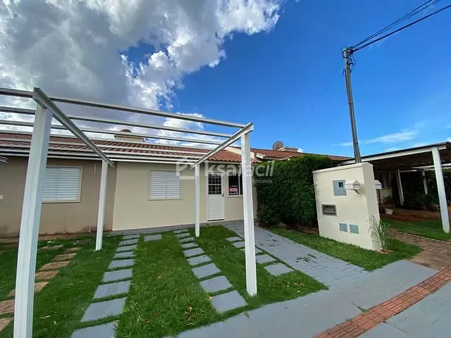 Casa 2 quartos e 1 banheiro, para alugar, no bairro Jardim Parati em Campo Grande