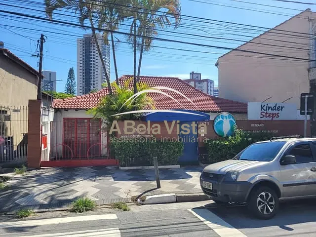 Casa com 405m², para alugar, no bairro Vila Osasco em Osasco