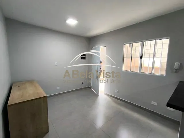Casa 2 quartos e 2 banheiros, para alugar, no bairro Jardim das Flores em Osasco