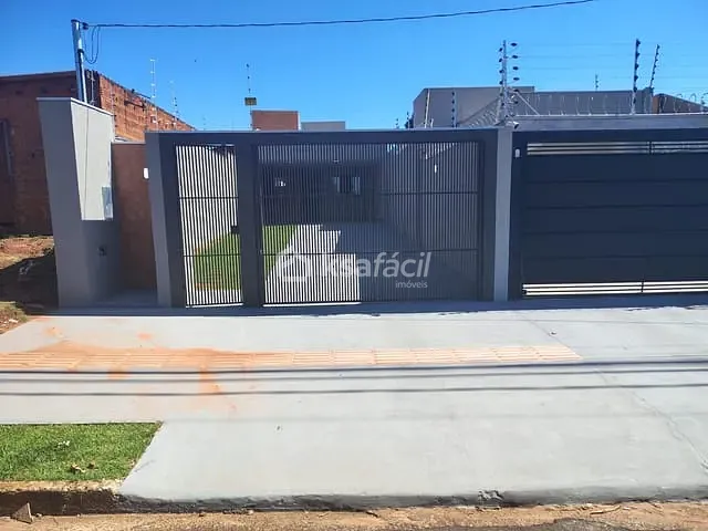 Casa com 237m² 2 quartos e 2 banheiros, à venda, no bairro Jardim Montevidéu em Campo Grande
