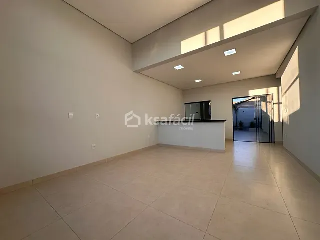 Casa com 250m² 3 quartos e 2 banheiros, à venda, no bairro Vila Nasser em Campo Grande
