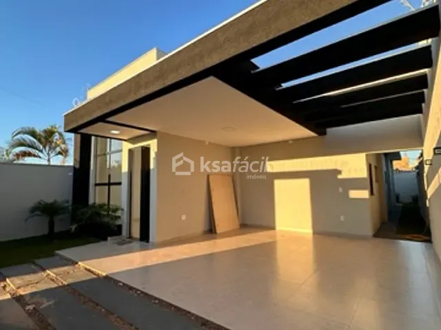 Casa com 250m² 3 quartos e 2 banheiros, à venda, no bairro Vila Nasser em Campo Grande