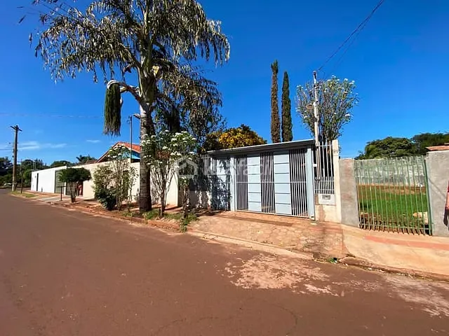 Casa com 297m² 2 quartos e 2 banheiros, à venda, no bairro Jardim das Nações em Campo Grande