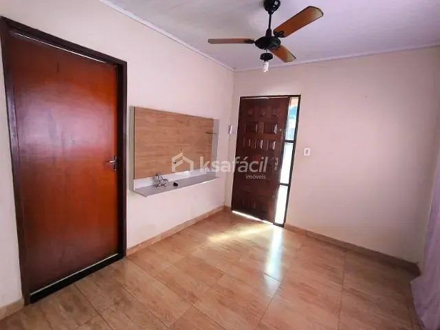 Casa 2 quartos e 3 banheiros, à venda ou para alugar, no bairro Guanandi em Campo Grande