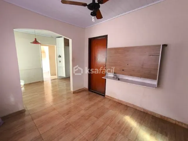 Casa 2 quartos e 3 banheiros, à venda ou para alugar, no bairro Guanandi em Campo Grande