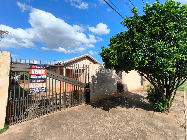 Casa 2 quartos e 3 banheiros, à venda ou para alugar, no bairro Guanandi em Campo Grande