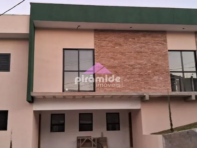 Casa com 300m² 4 quartos e 3 banheiros, à venda, no bairro Condomínio Residencial Mantiqueira em São José dos Campos