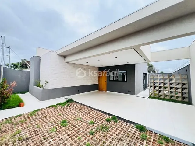 Casa com 250m² 3 quartos e 2 banheiros, à venda, no bairro São Francisco em Campo Grande