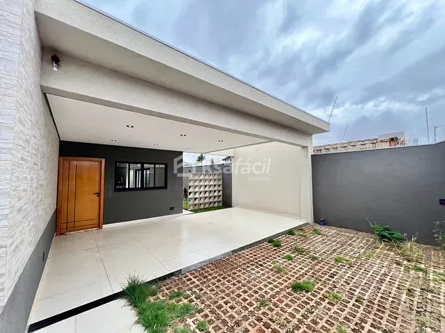 Casa com 250m² 3 quartos e 2 banheiros, à venda, no bairro São Francisco em Campo Grande