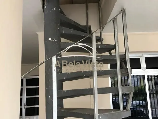 Casa 8 quartos e 4 banheiros, à venda, no bairro Vila Menck em Osasco