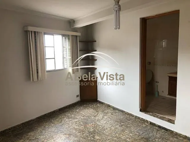 Casa 8 quartos e 4 banheiros, à venda, no bairro Vila Menck em Osasco
