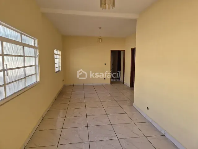 Casa com 676m² 4 quartos e 3 banheiros, à venda, no bairro Centro em Campo Grande