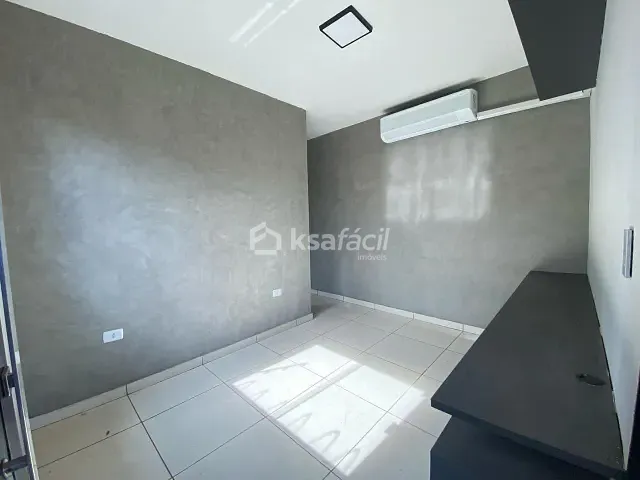 Casa com 72m² 2 quartos e 1 banheiro, para alugar, no bairro Jardim Tijuca em Campo Grande
