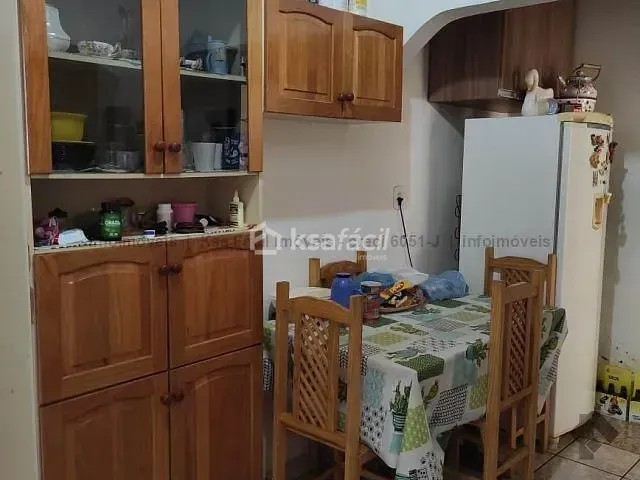 Casa com 200m² 3 quartos e 3 banheiros, à venda, no bairro Núcleo Habitacional Universitárias em Campo Grande