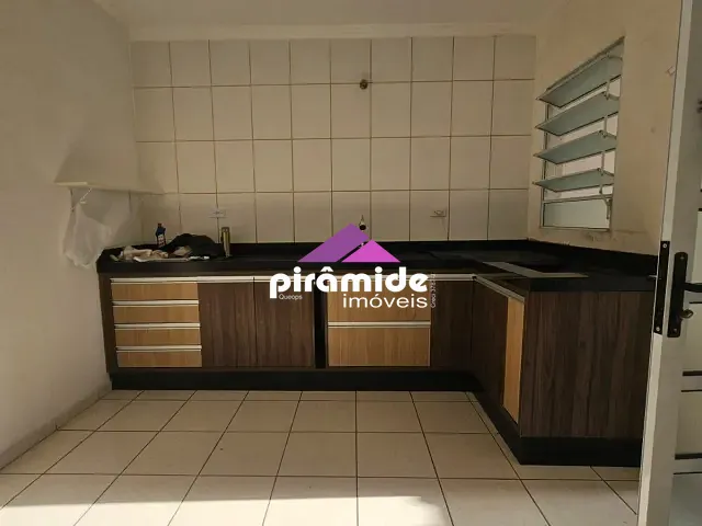 Casa com 130m² 2 quartos e 1 banheiro, para alugar, no bairro Jardim São Judas Tadeu em São José dos Campos