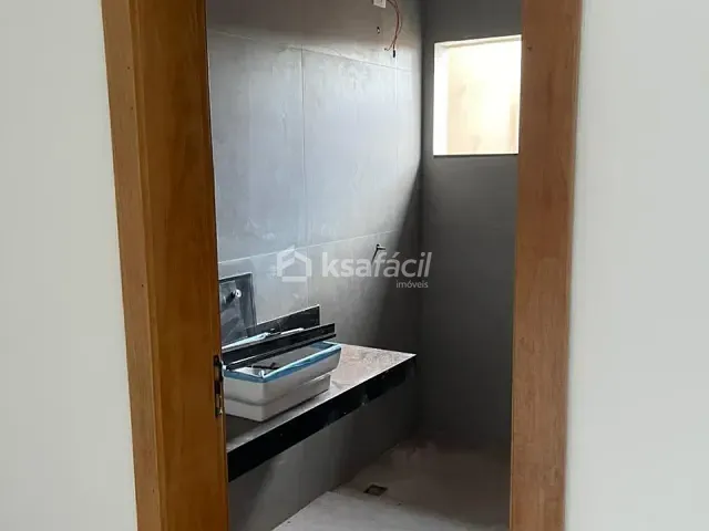 Casa com 180m² 3 quartos e 1 banheiro, à venda, no bairro Nova Lima em Campo Grande