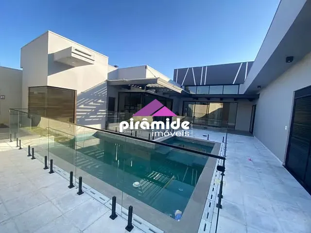 Casa com 600m² 4 quartos e 3 banheiros, à venda, no bairro Urbanova em São José dos Campos