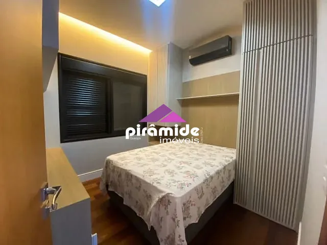 Casa com 600m² 4 quartos e 3 banheiros, à venda, no bairro Urbanova em São José dos Campos