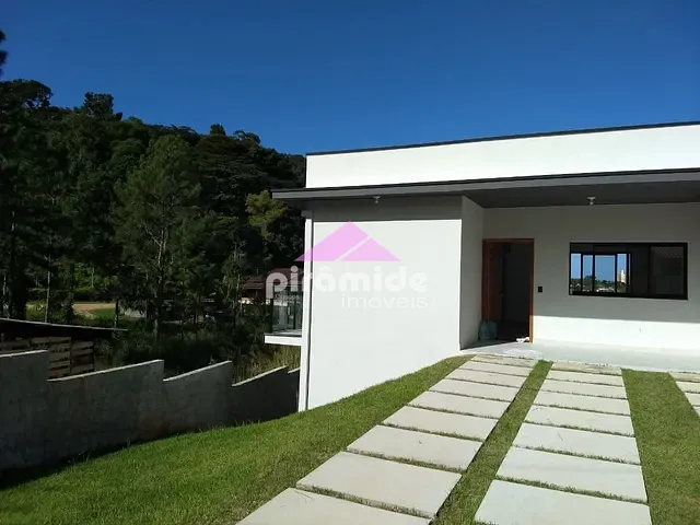 Casa com 506m² 3 quartos e 1 banheiro, à venda, no bairro Capricórnio em Caraguatatuba
