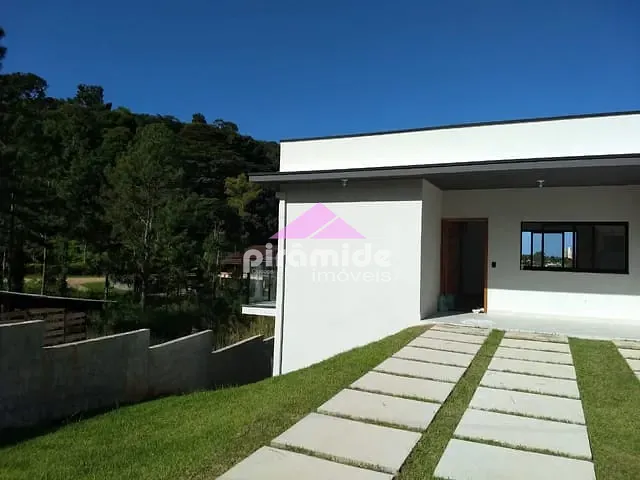 Casa com 506m² 3 quartos e 1 banheiro, à venda, no bairro Capricórnio em Caraguatatuba