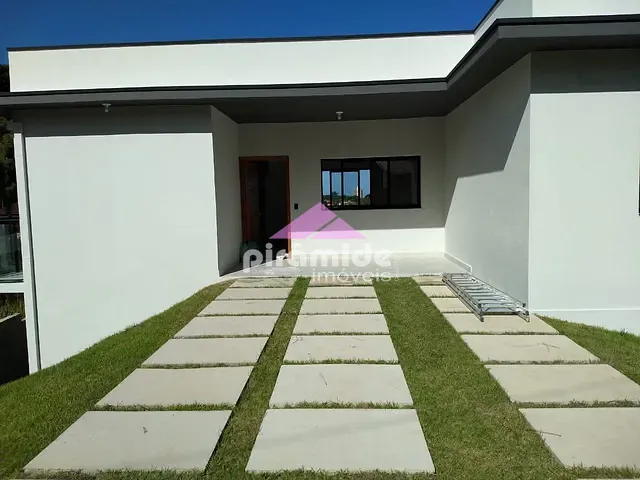 Casa com 506m² 3 quartos e 1 banheiro, à venda, no bairro Capricórnio em Caraguatatuba