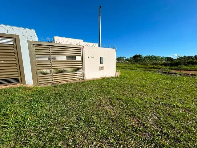 Casa com 113m² 2 quartos e 1 banheiro, à venda, no bairro Los Angeles em Campo Grande