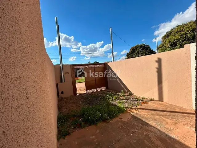 Casa com 96m² 2 quartos e 1 banheiro, à venda, no bairro Los Angeles em Campo Grande