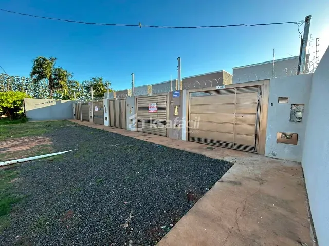 Casa com 120m² 2 quartos e 1 banheiro, à venda, no bairro Jardim São Conrado em Campo Grande