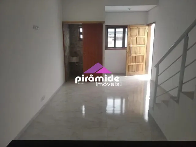 Casa com 150m² 2 quartos e 1 banheiro, à venda, no bairro Pontal de Santa Marina em Caraguatatuba