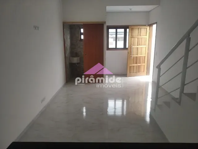 Casa com 150m² 2 quartos e 1 banheiro, à venda, no bairro Pontal de Santa Marina em Caraguatatuba
