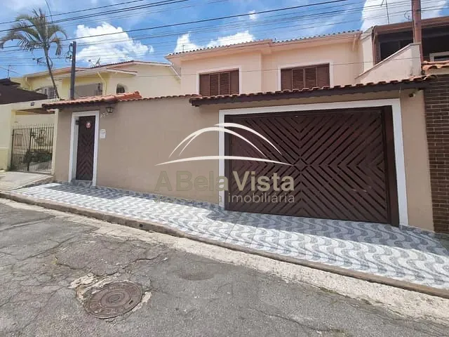 Casa com 246m² 3 quartos e 2 banheiros, à venda, no bairro Umuarama em Osasco