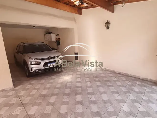 Casa com 246m² 3 quartos e 2 banheiros, à venda, no bairro Umuarama em Osasco