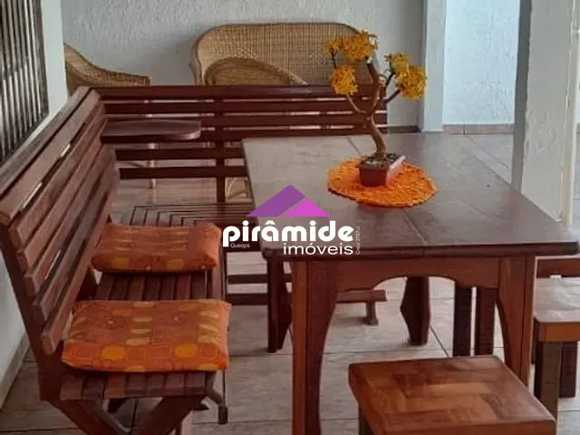 Casa com 250m² 2 quartos e 1 banheiro, à venda, no bairro Massaguaçu em Caraguatatuba