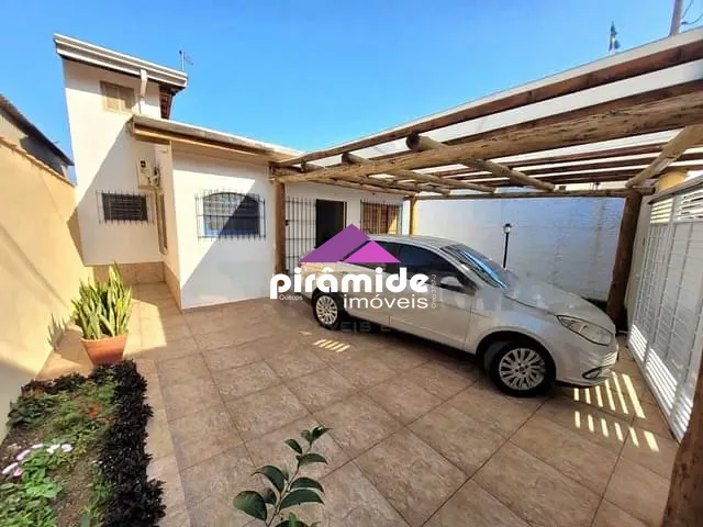 Casa com 250m² 2 quartos e 1 banheiro, à venda, no bairro Massaguaçu em Caraguatatuba