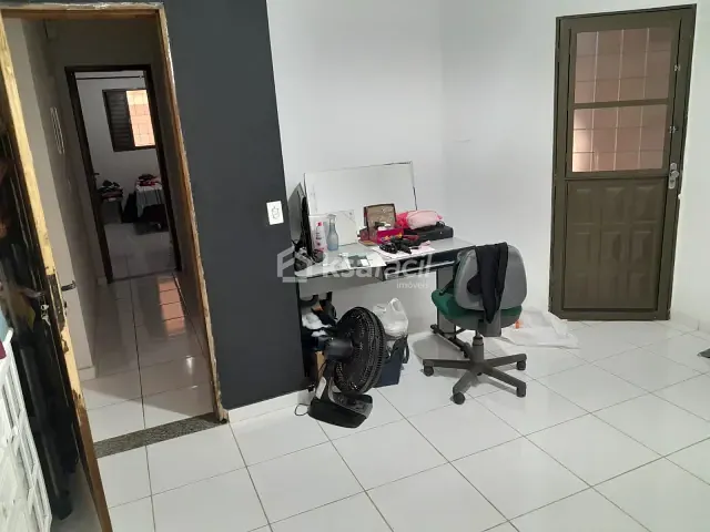 Casa com 120m² 2 quartos e 2 banheiros, à venda, no bairro Vila Nasser em Campo Grande