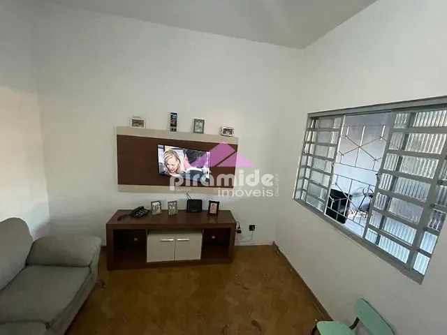 Casa com 270m² 3 quartos e 1 banheiro, à venda, no bairro Jardim Satélite em São José dos Campos