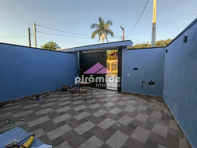 Casa com 192m² 2 quartos e 1 banheiro, à venda, no bairro Morro do Algodão em Caraguatatuba