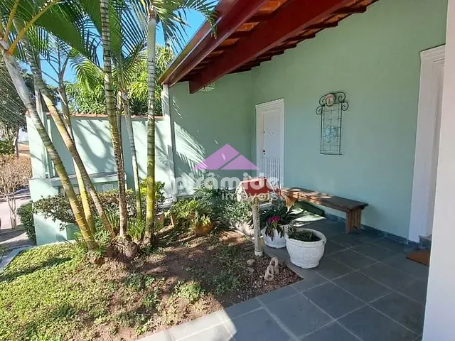 Casa com 251m² 3 quartos e 2 banheiros, à venda, no bairro Urbanova em São José dos Campos