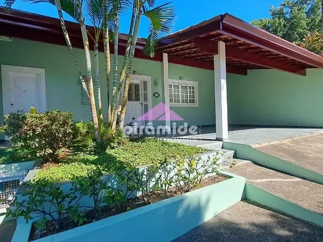 Casa com 251m² 3 quartos e 2 banheiros, à venda, no bairro Urbanova em São José dos Campos