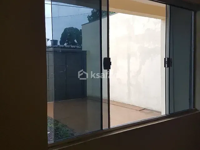 Casa com 200m² 2 quartos e 2 banheiros, à venda, no bairro Maria Aparecida Pedrossian em Campo Grande