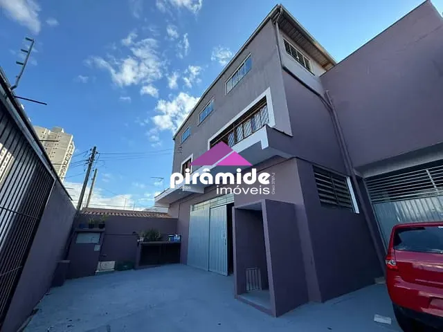 Casa com 310m², à venda, no bairro Palmeiras de São José em São José dos Campos