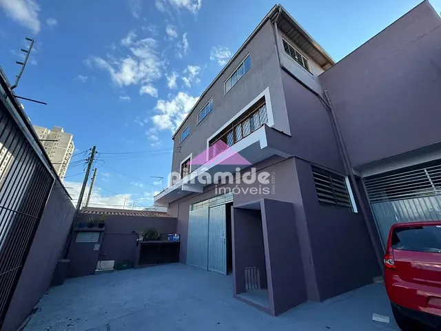 Casa com 310m², à venda, no bairro Palmeiras de São José em São José dos Campos