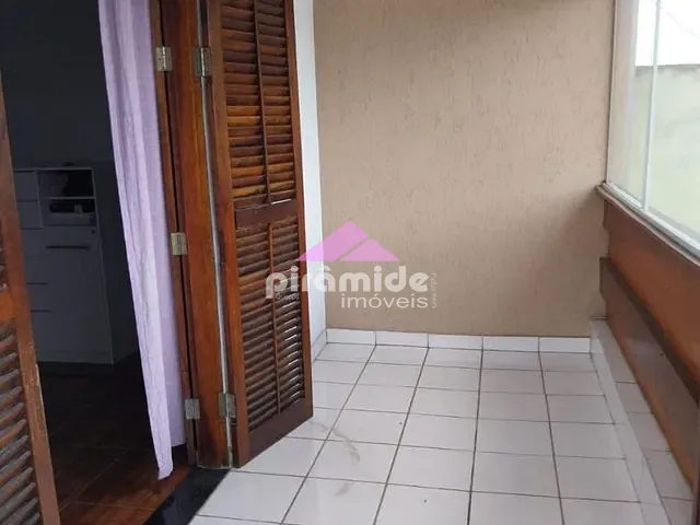 Casa com 150m² 3 quartos e 2 banheiros, à venda, no bairro Jardim São Vicente em São José dos Campos